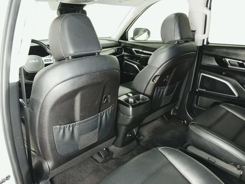 Used 2025 Kia Telluride S FWD image 16