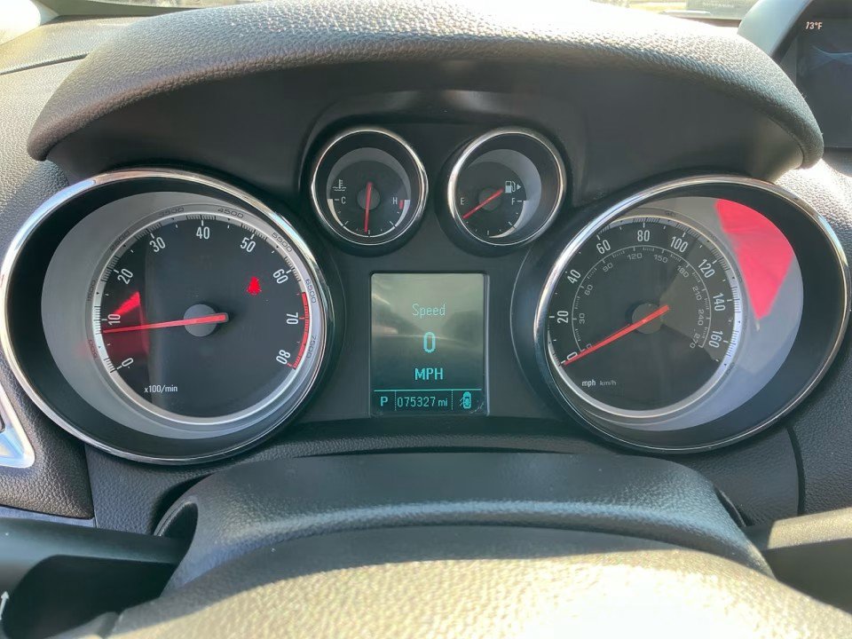 Used 2016 Buick Encore Convenience FWD image 13