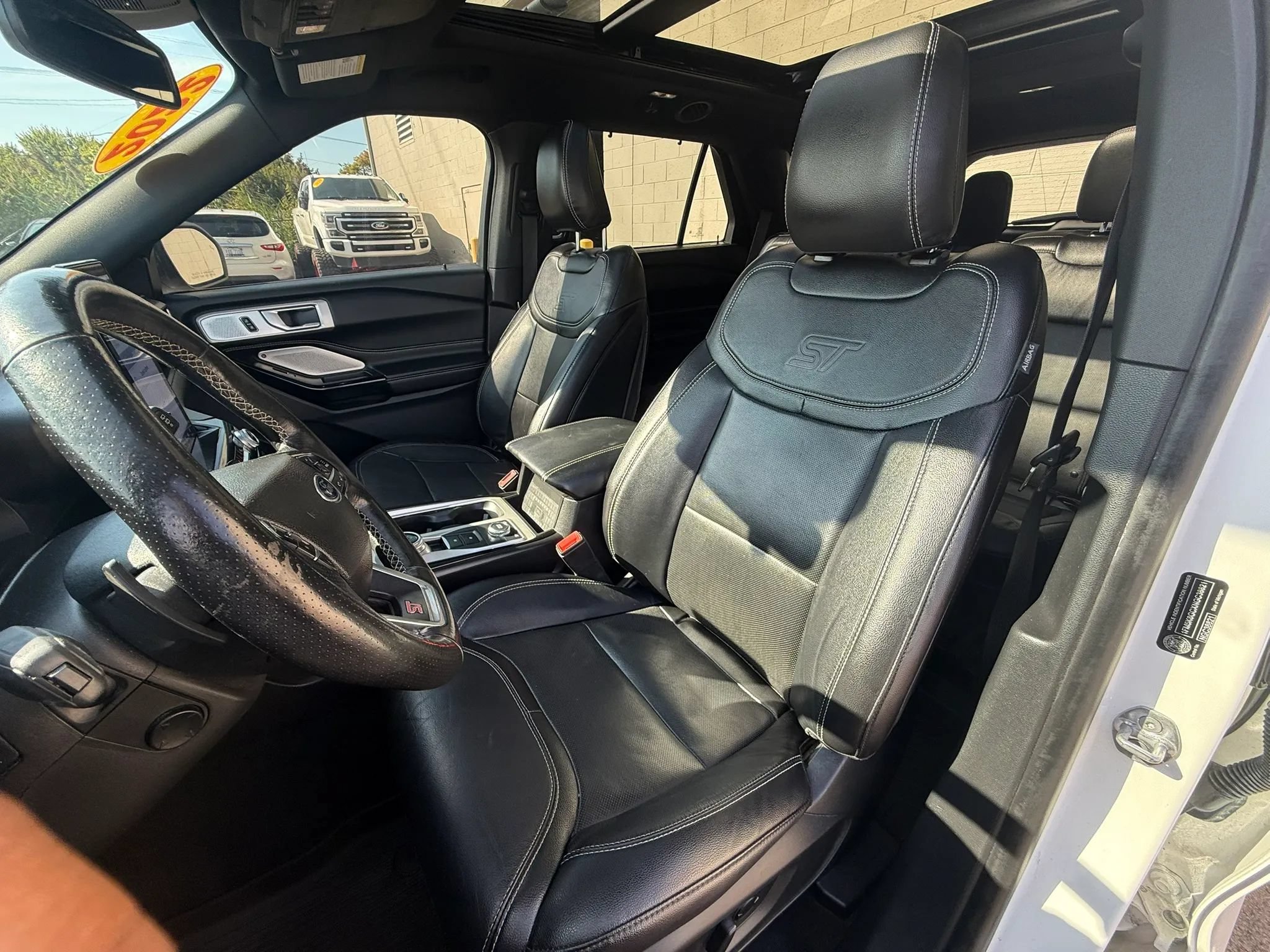 Used 2022 Ford Explorer ST w/ Equipment Group 401A AWD/4WD image 21