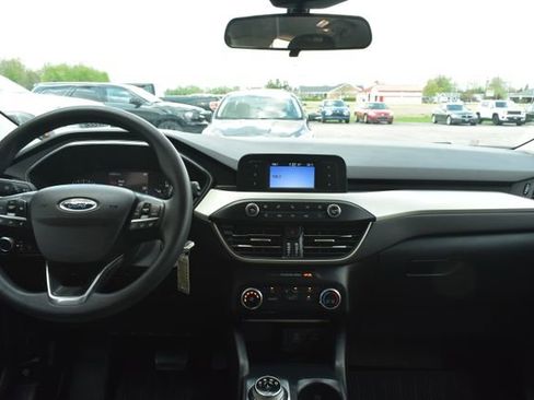 Used 2022 Ford Escape S AWD/4WD image 29