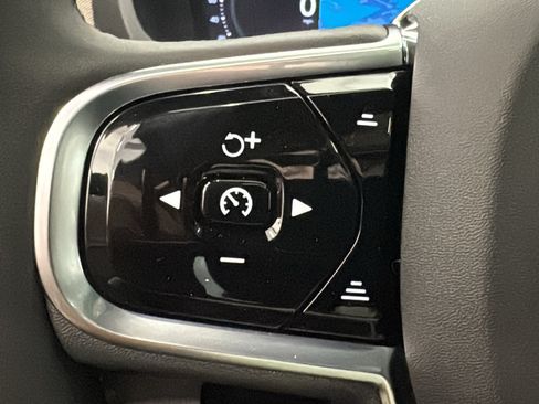 New 2026 Volvo XC90 B5 Core AWD/4WD image 13