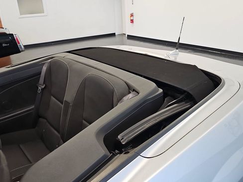 Used 2011 Chevrolet Camaro LT RWD image 29
