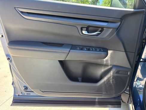 Certified 2025 Honda CR-V Sport image 14