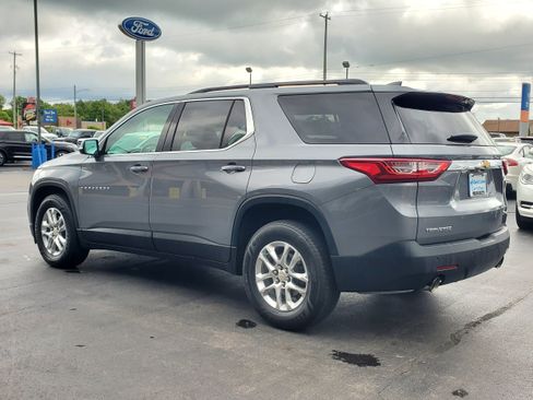 Used 2019 Chevrolet Traverse LT FWD image 3