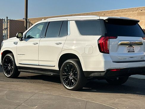 Certified 2023 GMC Yukon SLT w/ SLT Premium Package image 6
