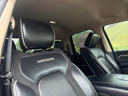 Used 2019 RAM 1500 Laramie AWD/4WD image 30