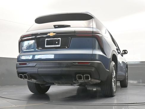 Used 2024 Chevrolet Traverse LS FWD image 69