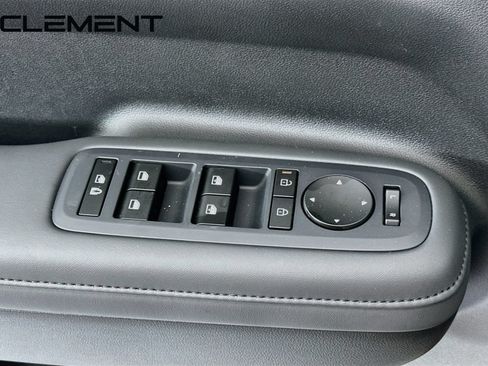 Used 2025 Hyundai Santa Fe SEL FWD image 24