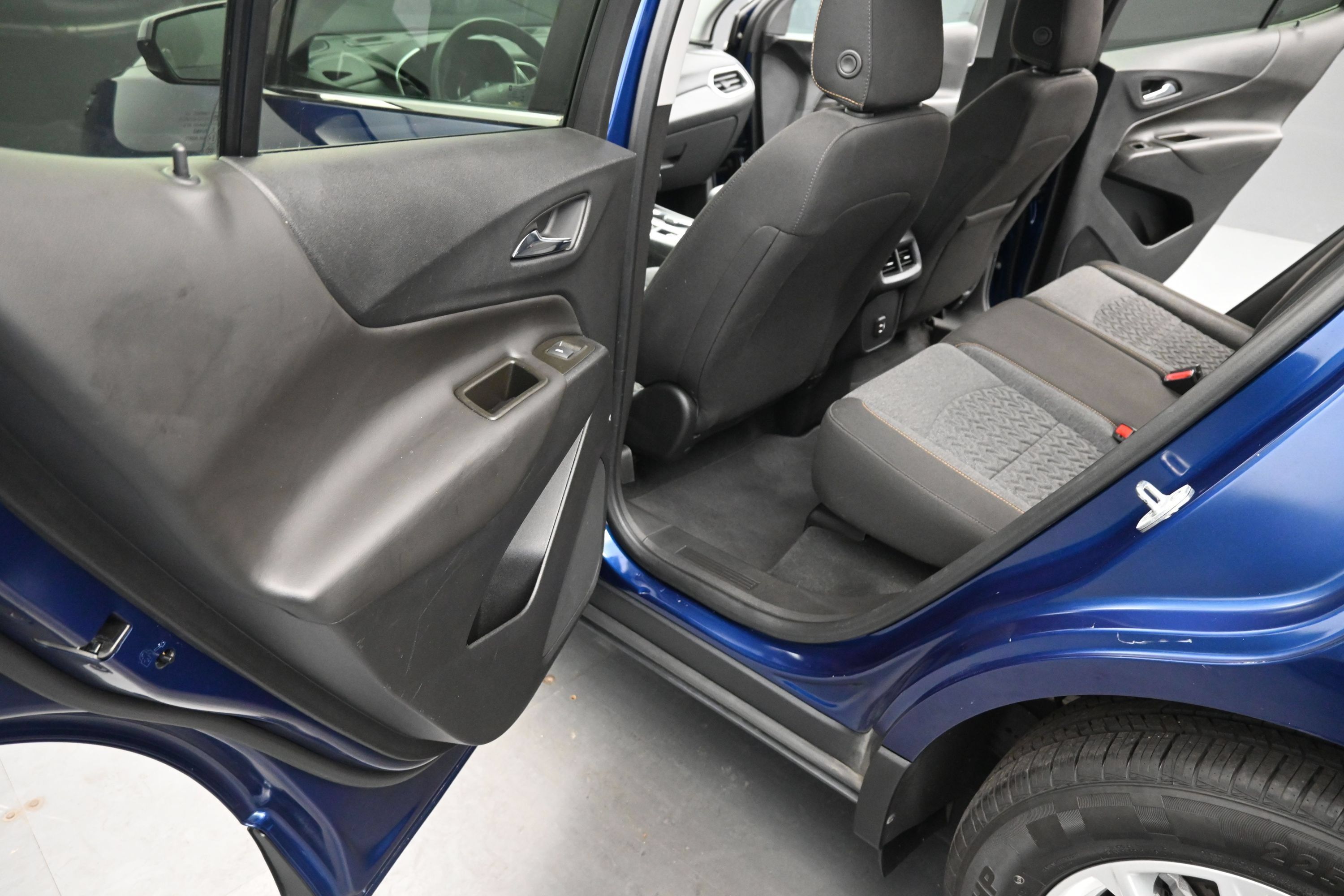 Used 2023 Chevrolet Equinox LT FWD image 15