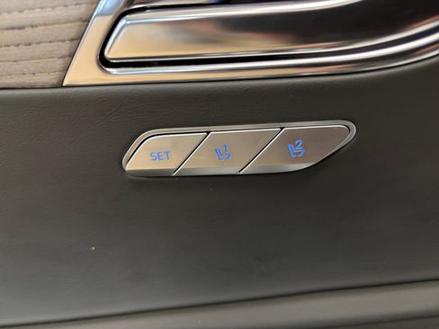 Used 2025 Genesis GV80 3.5T Prestige AWD/4WD image 22