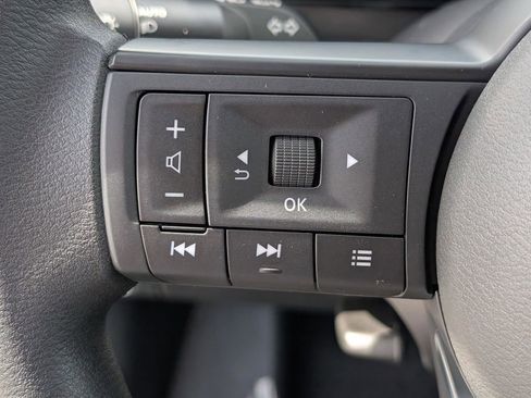 New 2026 Nissan Kicks SV FWD image 18