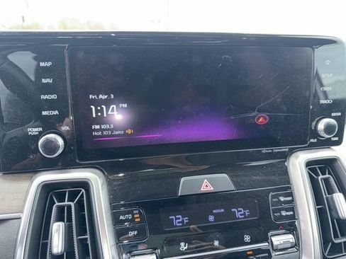 Used 2023 Kia Sorento S w/ Panoramic Sunroof Package image 42