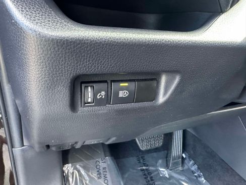 Certified 2025 Toyota RAV4 XLE AWD/4WD image 26