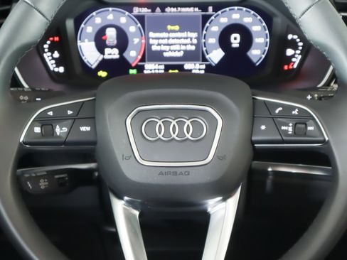 Certified 2025 Audi Q3 2.0T Premium w/ Convenience Package AWD/4WD image 16