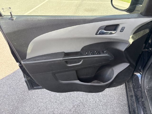 Used 2015 Chevrolet Sonic LTZ FWD image 23