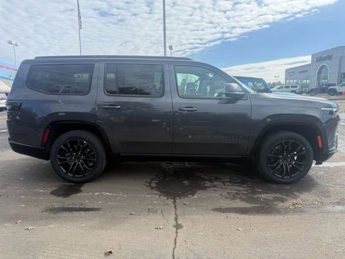 New 2026 Jeep Grand Wagoneer Summit w/ Premium Group III AWD/4WD image 2