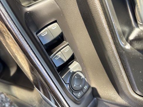 Used 2020 Chevrolet Silverado 1500 LT w/ All-Star Edition image 12