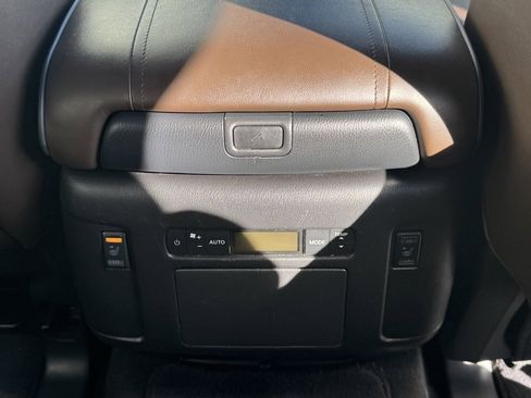 Used 2021 Nissan Armada Platinum w/ Captain's Chairs Package image 18