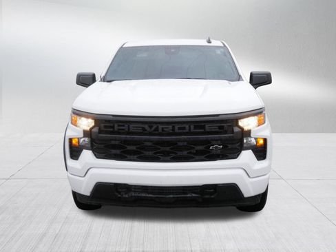 Used 2025 Chevrolet Silverado 1500 Custom AWD/4WD image 2