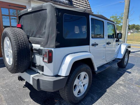 Used 2010 Jeep Wrangler Unlimited Sahara w/ Trailer Tow Group AWD/4WD image 3