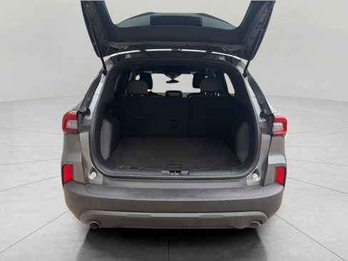 Certified 2025 Ford Escape ST-Line image 11