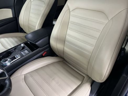 Used 2020 Ford Edge SEL w/ Convenience Package image 19