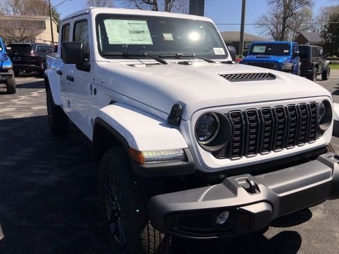 New 2026 Jeep Gladiator Sport AWD/4WD image 7