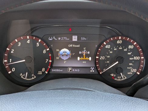 Used 2021 Nissan Titan PRO-4X w/ Pro-4x Convenience Package AWD/4WD image 14