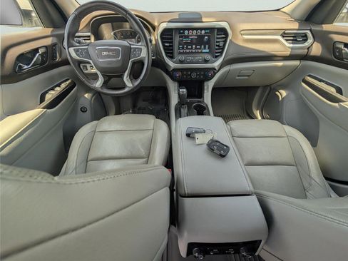 Used 2017 GMC Acadia SLT FWD image 28