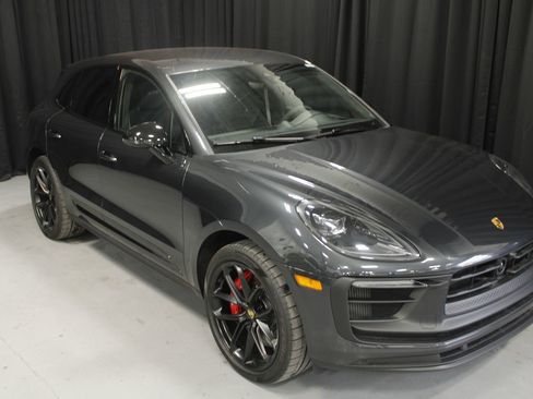 Used 2025 Porsche Macan GTS image 10