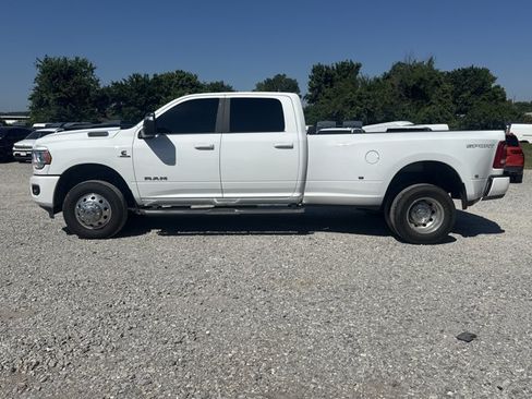 Used 2024 RAM 3500 Big Horn w/ Sport Appearance Package AWD/4WD image 3