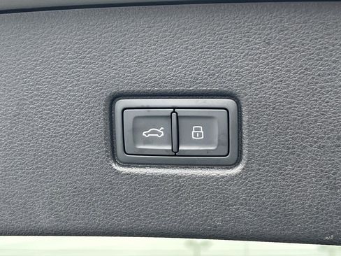 Used 2025 Audi Q5 2.0T Premium Plus w/ Premium Plus Package image 15