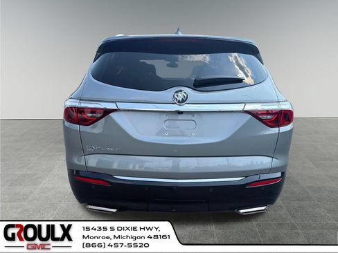 Used 2023 Buick Enclave Essence w/ Sport Touring Edition AWD/4WD image 5