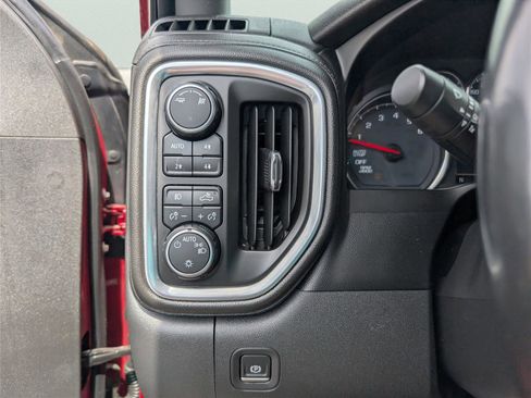 Used 2019 Chevrolet Silverado 1500 LT Trail Boss w/ Bed Protection Package image 27