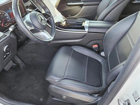 Used 2024 Mercedes-Benz GLC 300 image 15