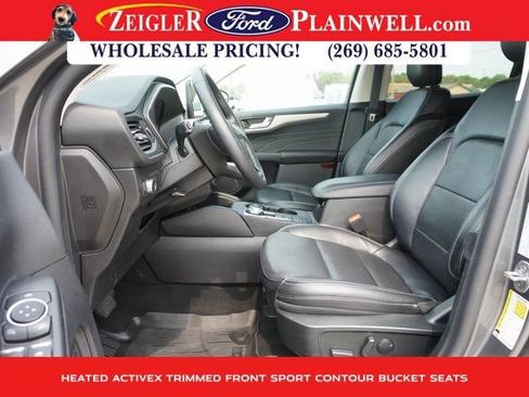 Used 2022 Ford Escape SEL image 17