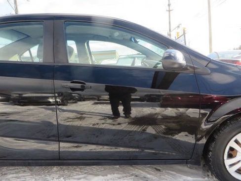 Used 2017 Chevrolet Sonic LS image 21