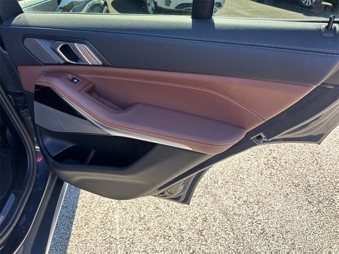 Used 2020 BMW X5 xDrive40i w/ Premium Package image 16