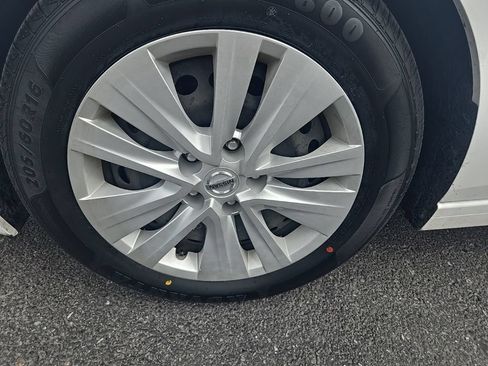 Used 2022 Nissan Sentra S FWD image 36