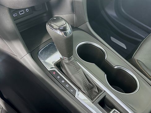 Used 2021 Chevrolet Equinox LT image 25