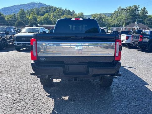 Used 2023 Ford F250 Platinum AWD/4WD image 6