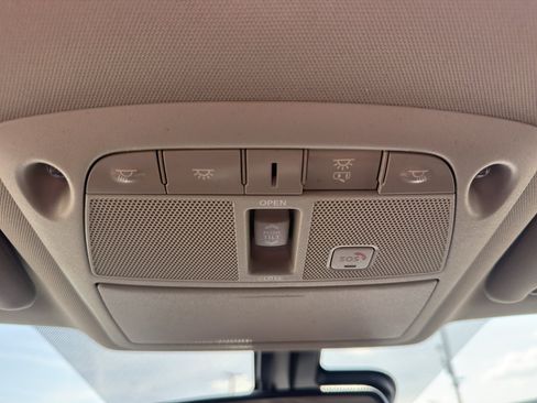 Used 2016 Nissan Maxima Platinum FWD image 22