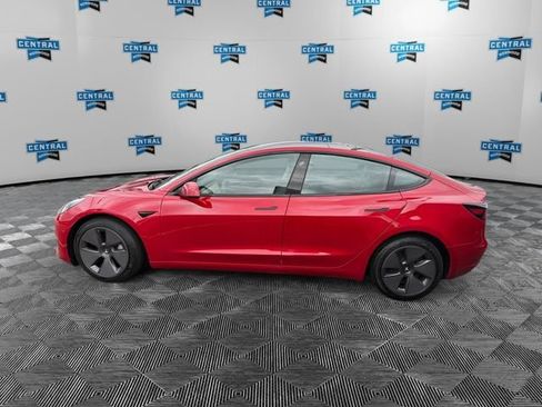 Used 2023 Tesla Model 3 Standard Range RWD image 3