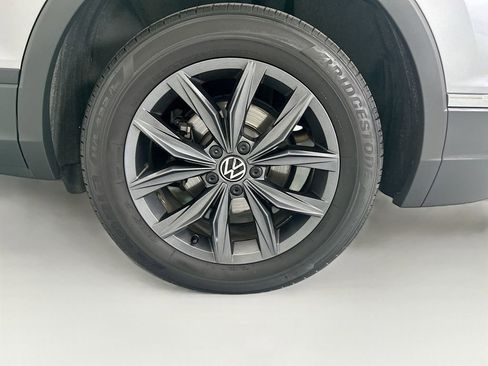 Used 2023 Volkswagen Tiguan SE FWD image 29