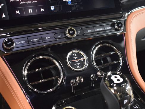 New 2026 Bentley Continental GTC AWD/4WD image 32