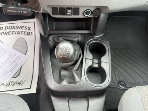 Used 2013 Toyota Tacoma 2WD Regular Cab image 18