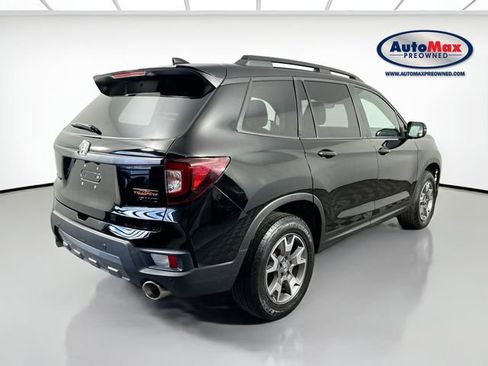Used 2023 Honda Passport TrailSport image 2