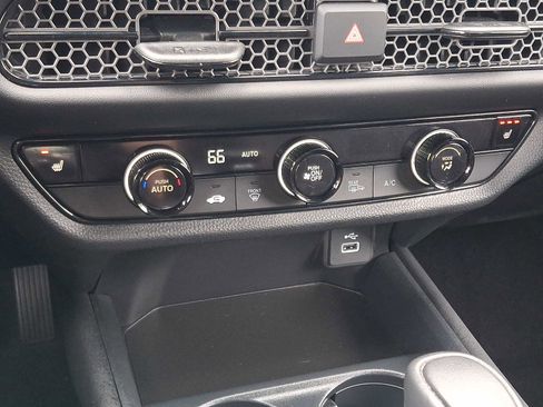Certified 2024 Honda HR-V Sport image 15