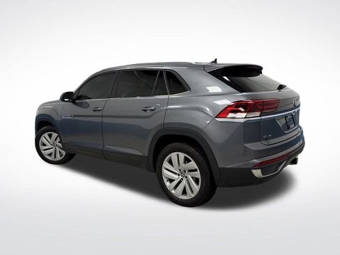 Used 2022 Volkswagen Atlas Cross Sport SE image 3
