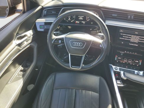 Used 2023 Audi e-tron Premium w/ Convenience Plus Package image 12